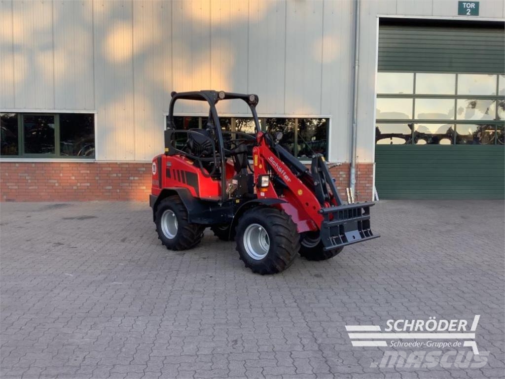 Schäffer 3630 Front loaders and diggers