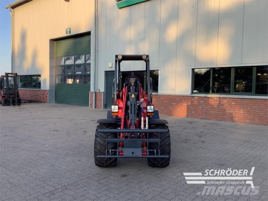 Schäffer 3630 Front loaders and diggers