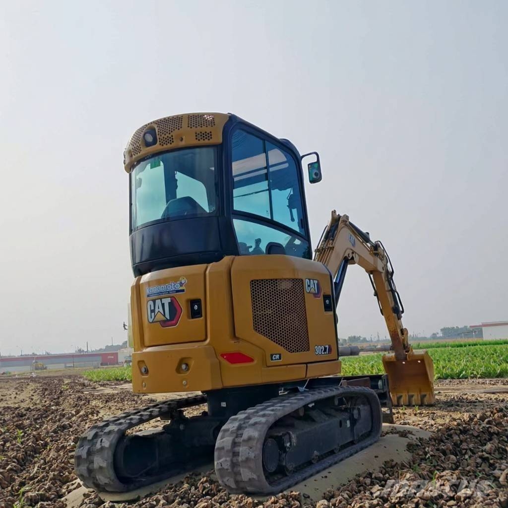 CAT 302.7 Mini ekskavatörler, 7 tona dek