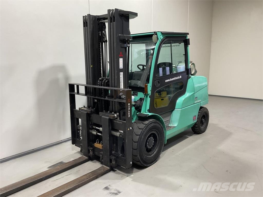 Mitsubishi FG55NT Propan trucker