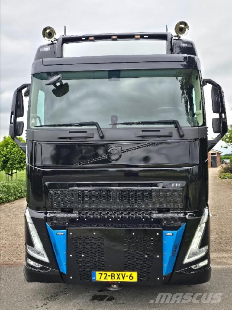 Volvo FH HIAB IQ1188 (118tm) FLY-JIB/WINCH!!2024!!69dkm! Kranen voor alle terreinen