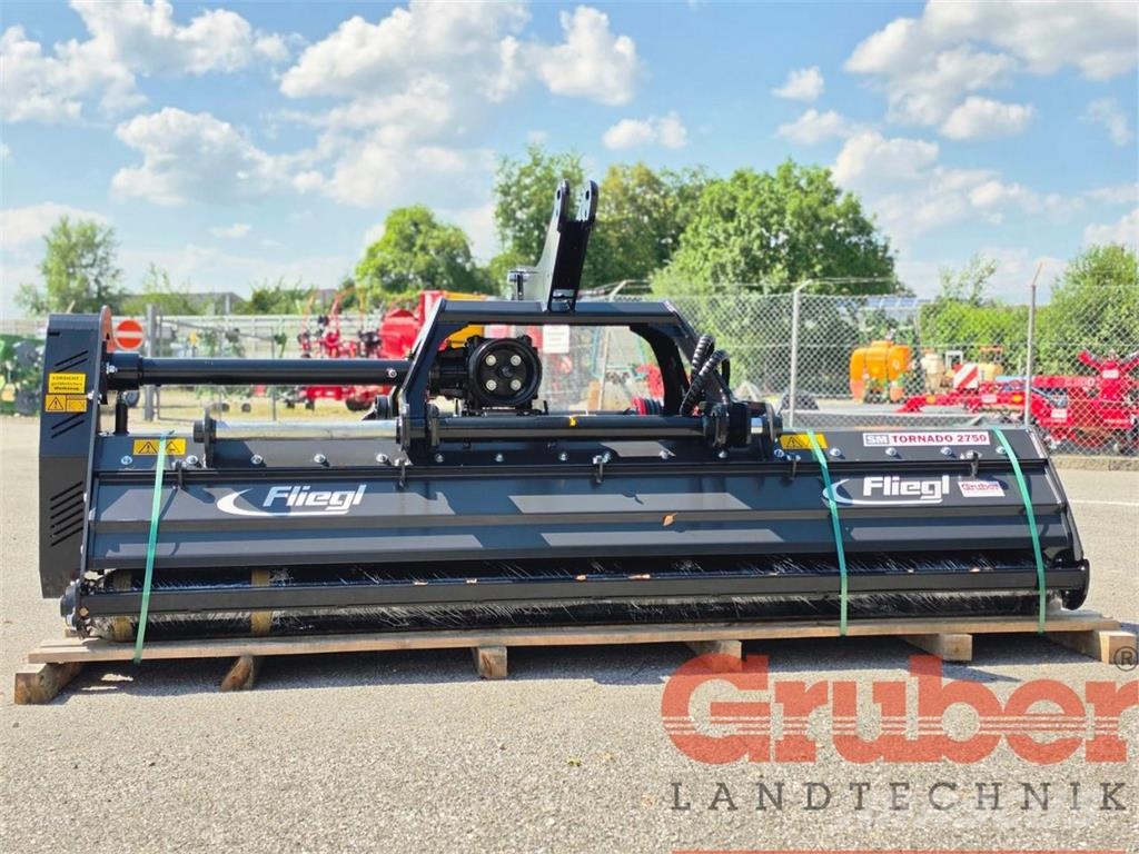 Fliegl SM Tornado 2750 جزازات وأغطية المراعي