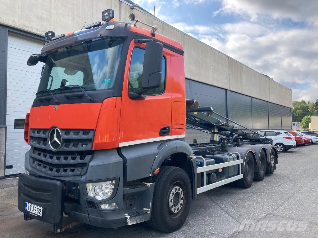 Mercedes-Benz Arocs 3251 Lanový nosič kontajnerov