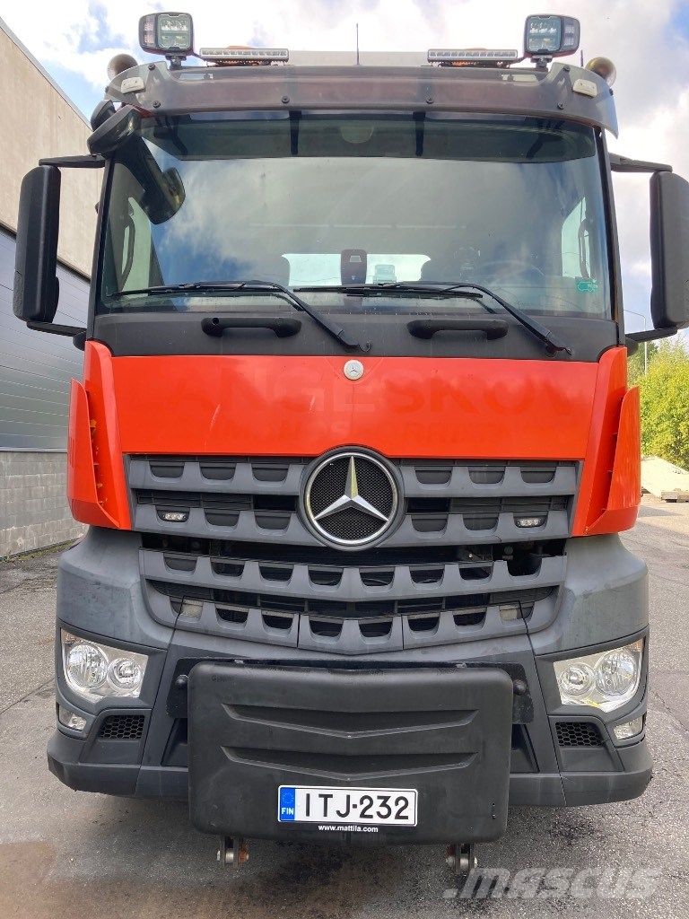 Mercedes-Benz Arocs 3251 Lanový nosič kontajnerov