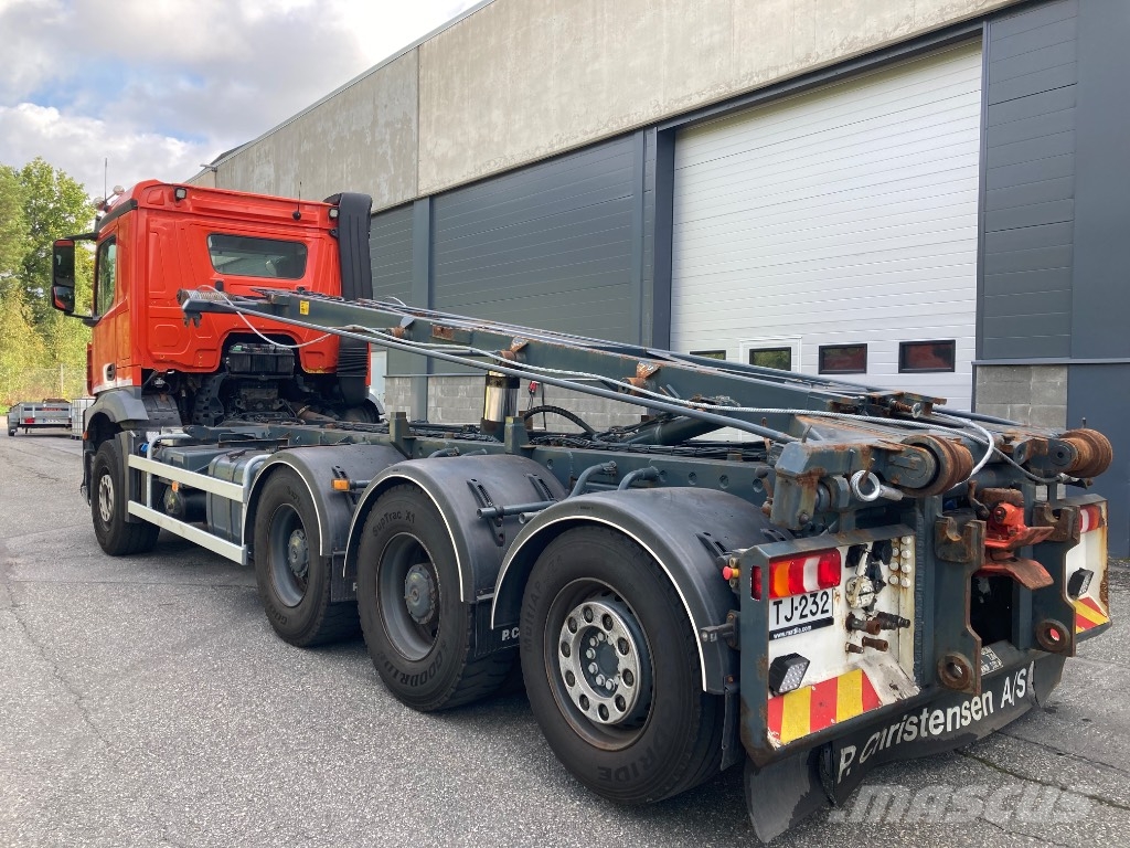 Mercedes-Benz Arocs 3251 Lanový nosič kontajnerov