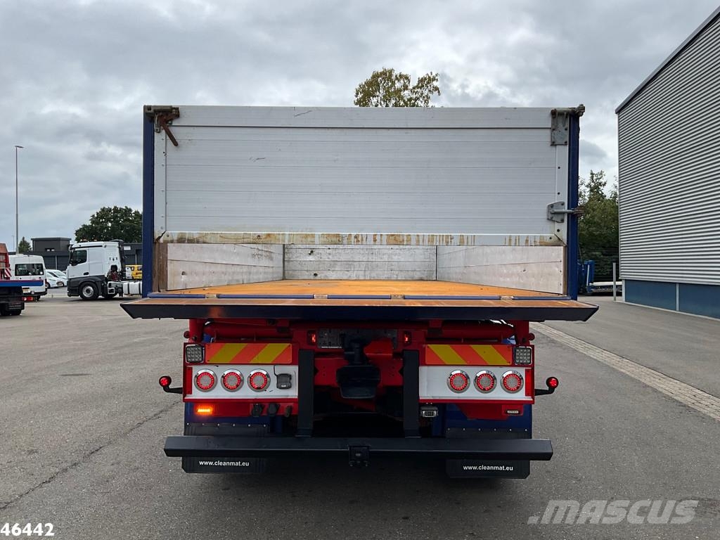 Scania R 560 V8 8x4 Retarder Hiab 24 Tonmeter laadkraan Kranen voor alle terreinen