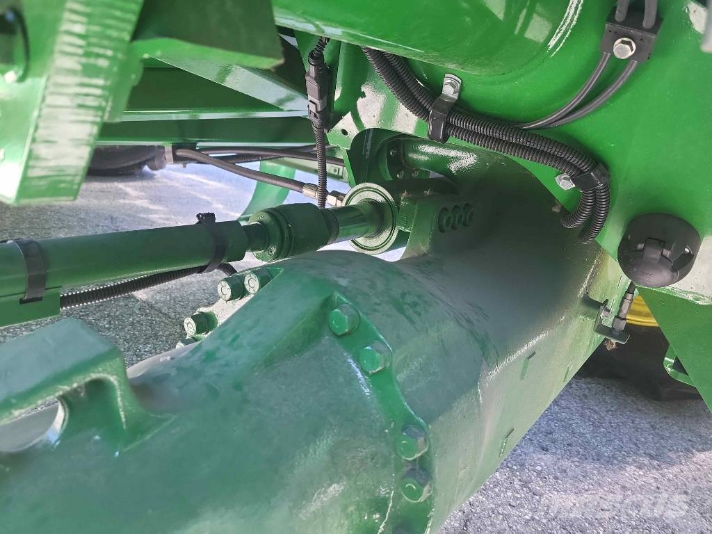 John Deere T 670 i Mietitrebbiatrici