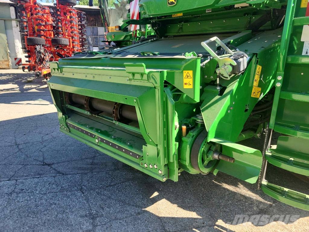 John Deere T 670 i Mietitrebbiatrici