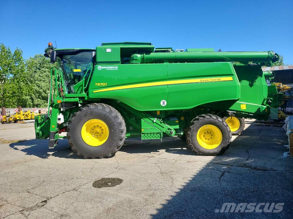 John Deere T 670 i Mietitrebbiatrici
