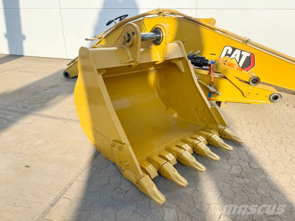 CAT 323 BOOM + STICK + BUCKET (BRAND NEW) جرافات عكسية