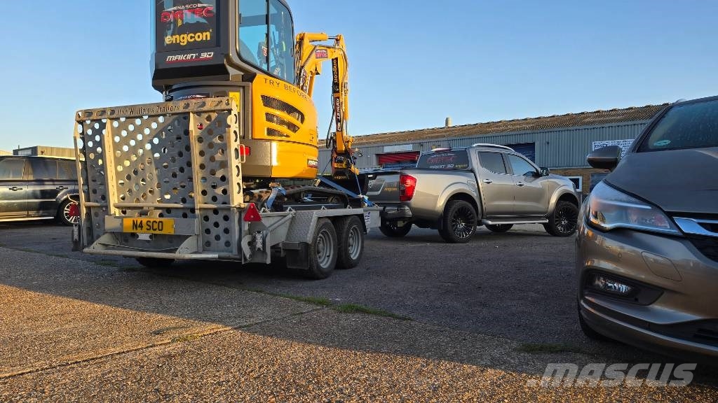 Kato 2.7t with Engcon Minigravemaskiner