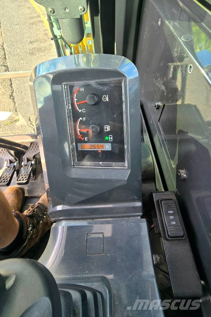 Kato 2.7t with Engcon Minigravemaskiner