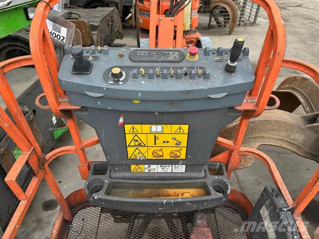 JLG E 300 AJP Piattaforme a braccio articolato