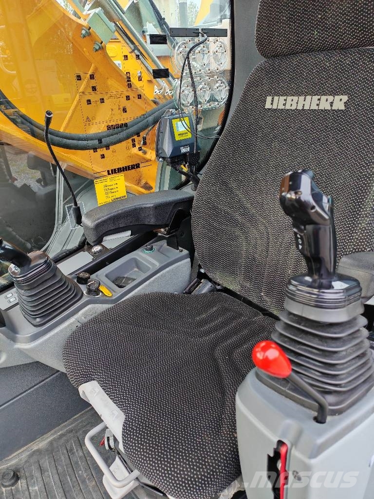 Liebherr R 926 G8 Escavadeiras de esteiras