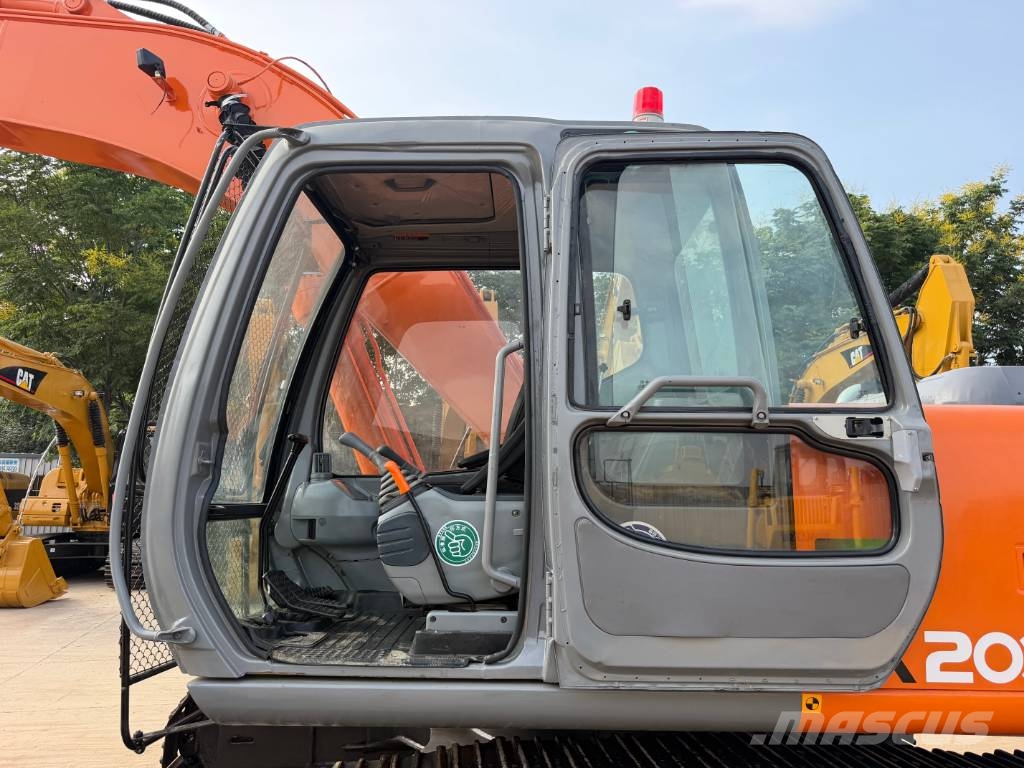 Hitachi EX200 Raupenbagger