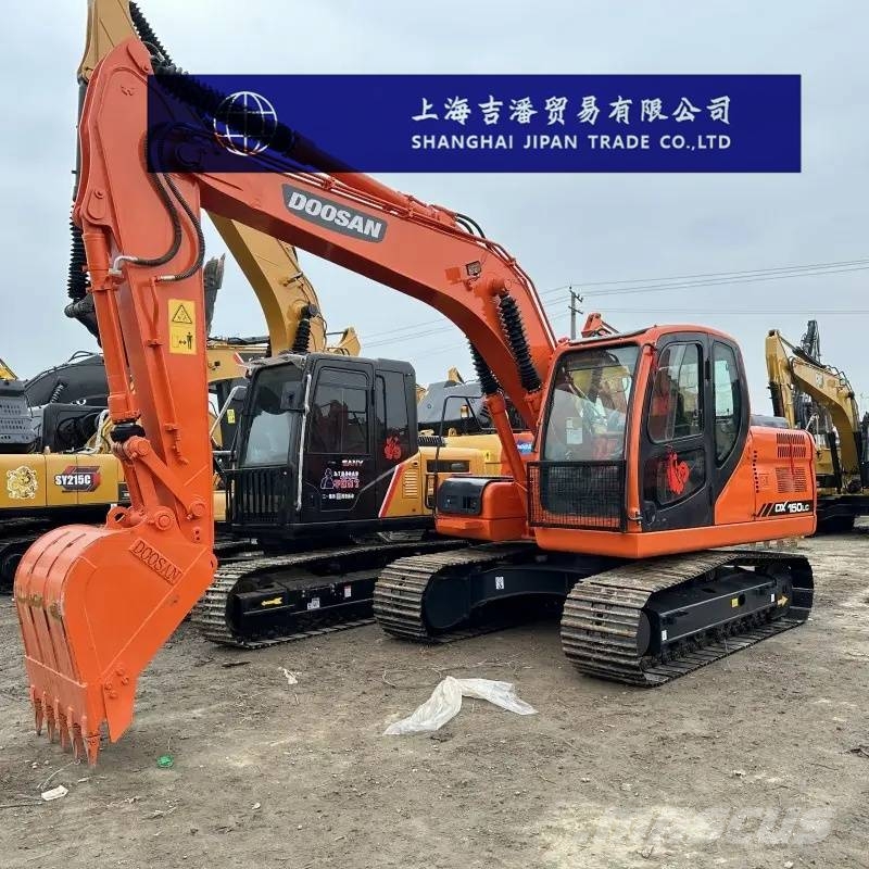Doosan DX 150 中型挖掘机