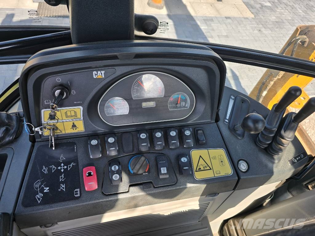CAT 432 E Rovokopači