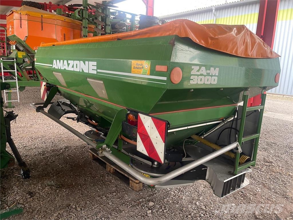 Amazone ZA-M 3000 Διαστρωτήρες ανοργάνων