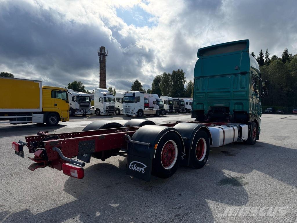DAF XF530 6X2*4 EURO6 + CHASSIS 7350MM Šasija ar kabīni