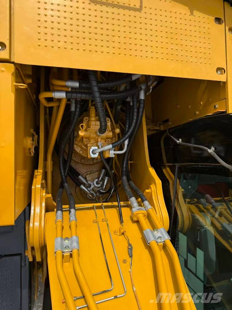 CAT 323D2L Kāpurķēžu ekskavatori