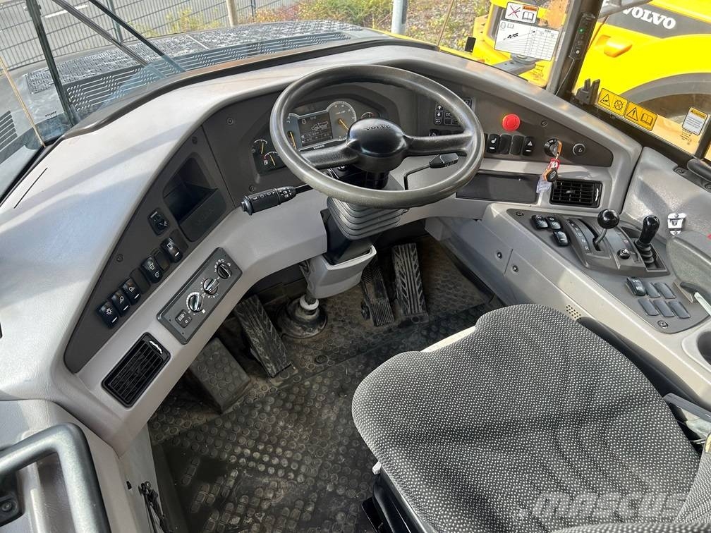 Volvo A 30 G アーティキュレート式ダンプトラック