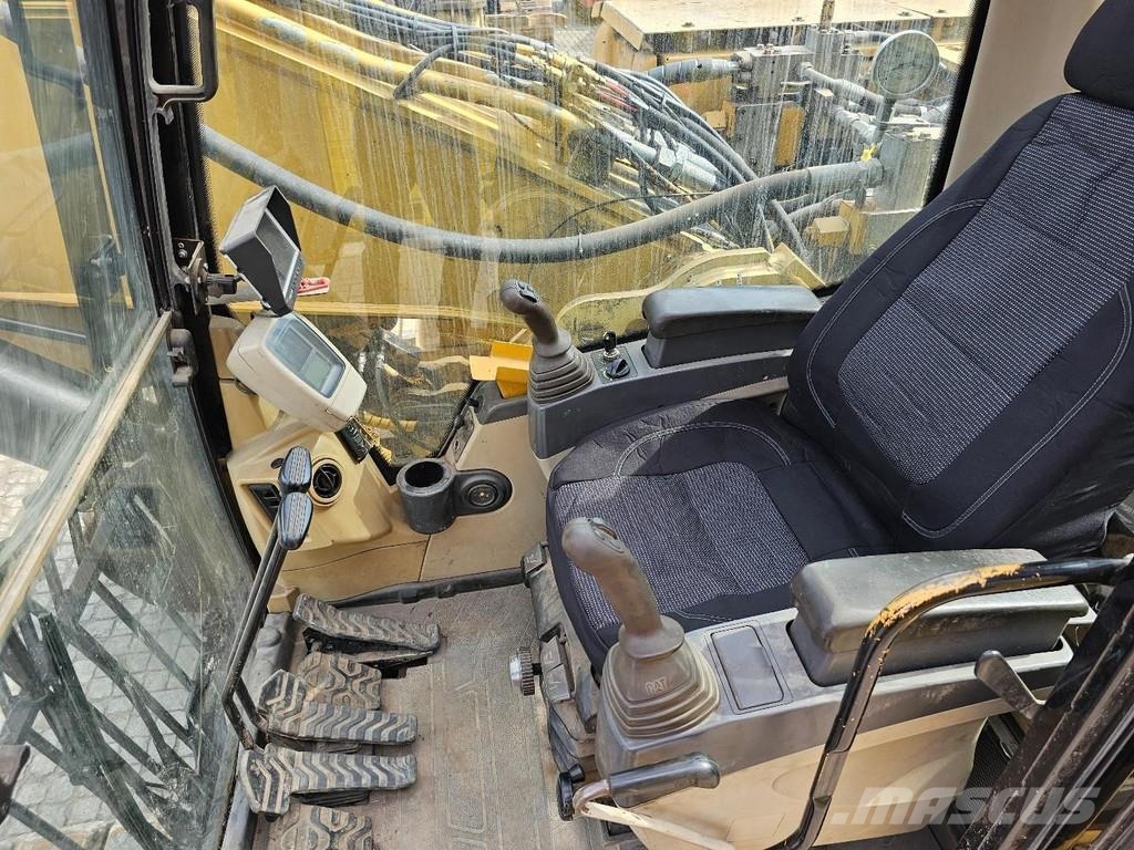 CAT 325CL Bagri goseničarji