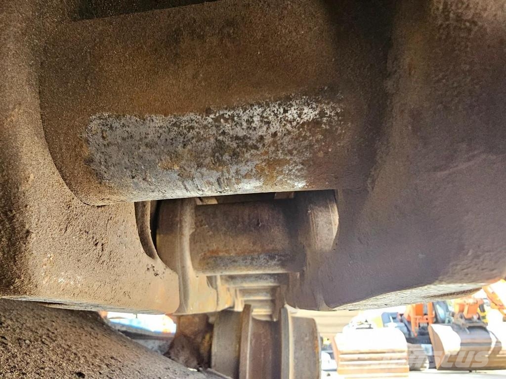 CAT 325CL Bagri goseničarji