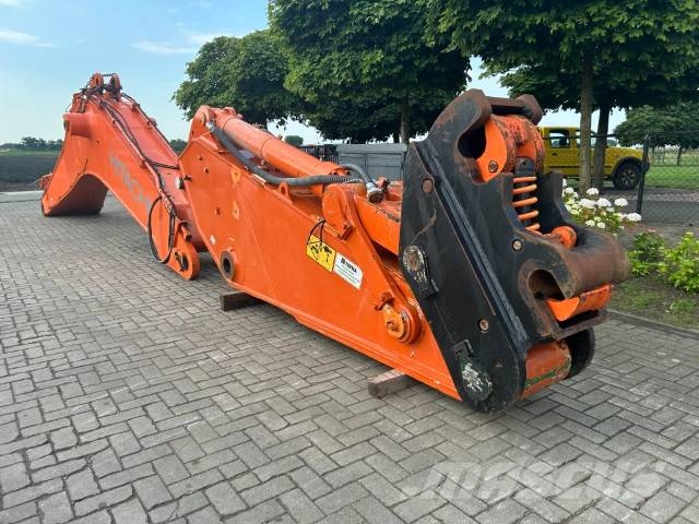 Hitachi ZX 670 Raupenbagger