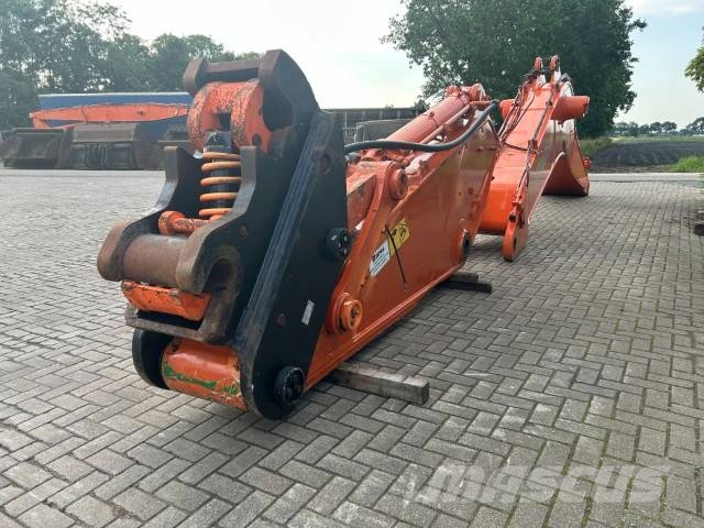 Hitachi ZX 670 Raupenbagger