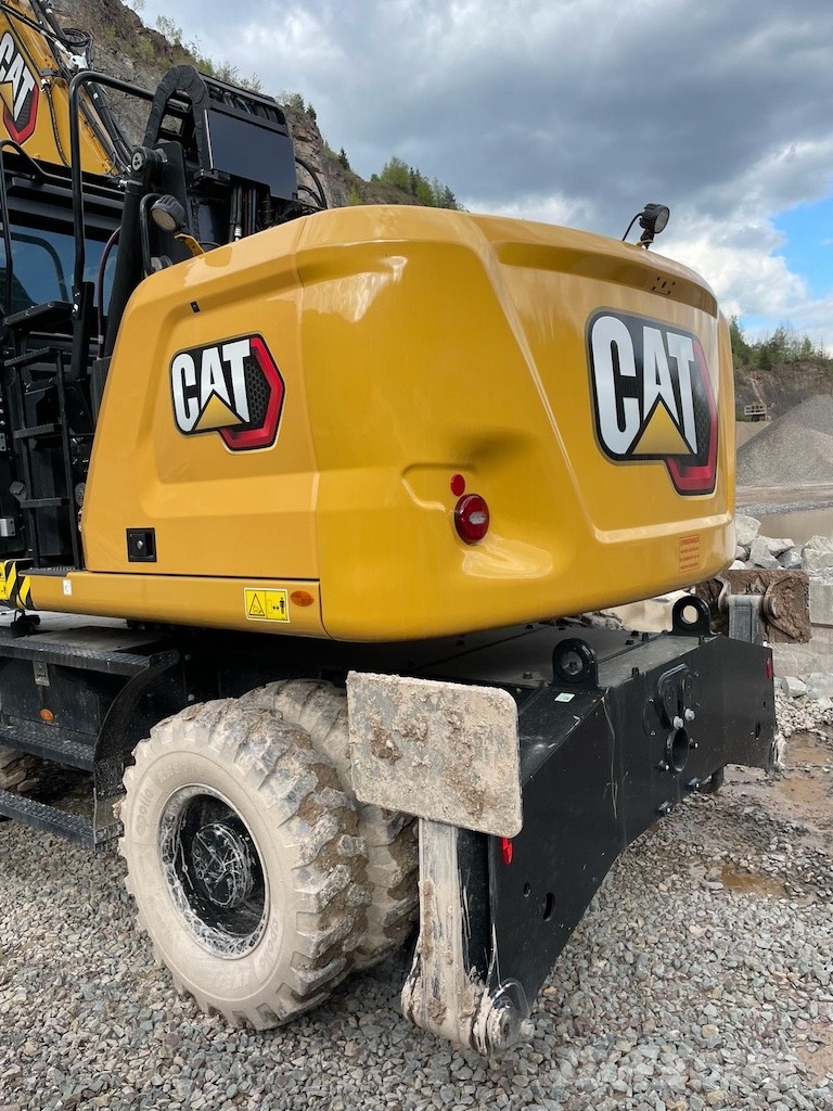 CAT MH3024 廢棄物/工業用操作車