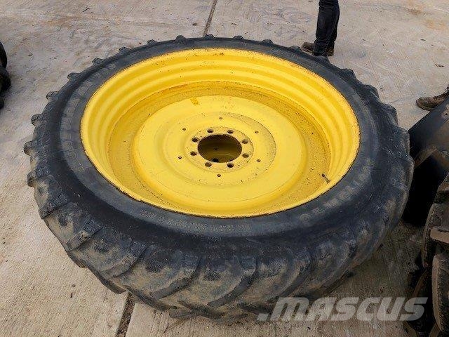  300/95R46 Hjul, Dæk og Fælge
