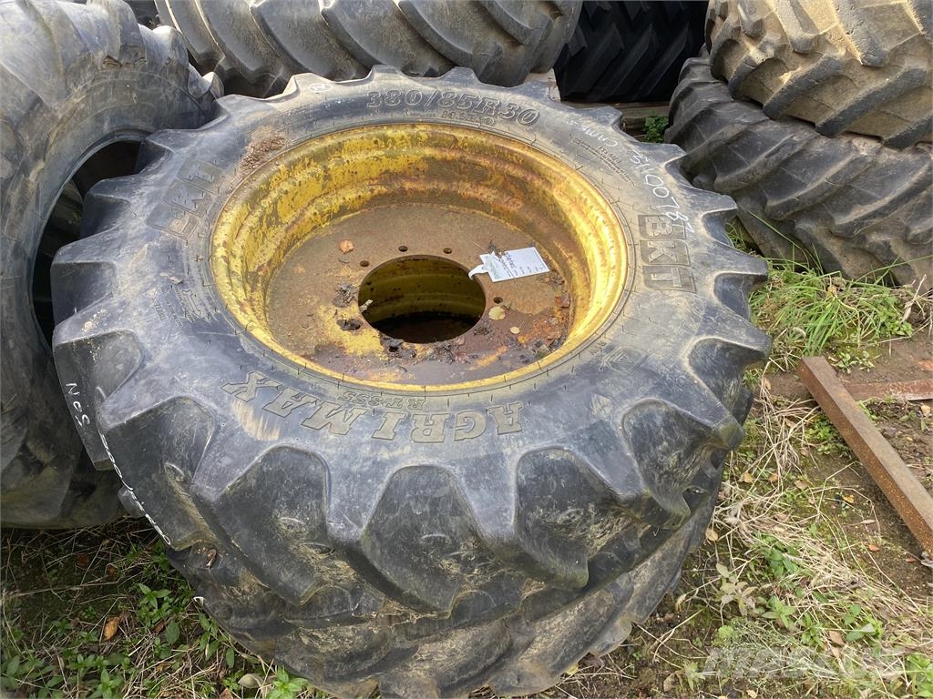 380/85R30 Hjul, Dæk og Fælge