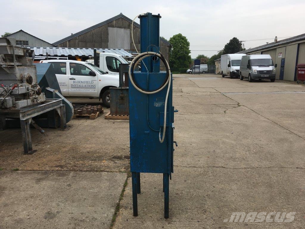 BAG COMPACTOR Muut maatalouskoneet