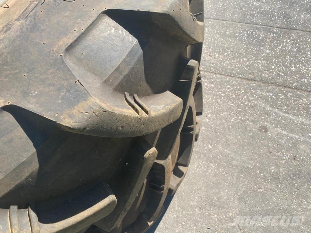 Bush Tyres ROWCROPS Hjul, Dæk og Fælge