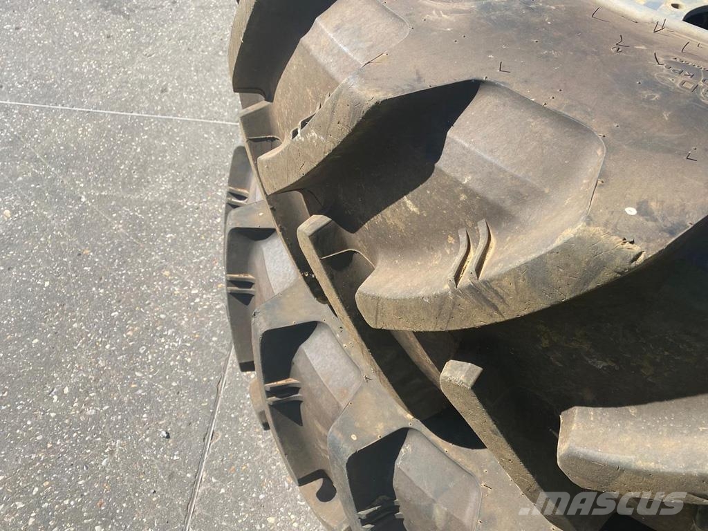 Bush Tyres ROWCROPS Hjul, Dæk og Fælge
