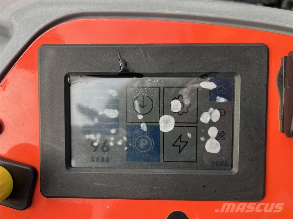Countax ZENITH E 60R Muut maatalouskoneet