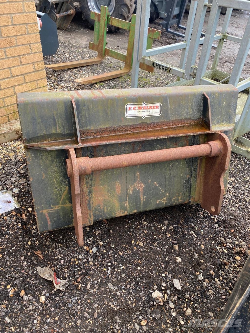 F.c.walker 4FT Buckets