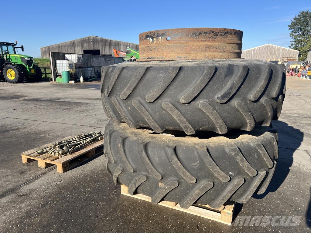 Firestone 520/85R42 Tekerlekler