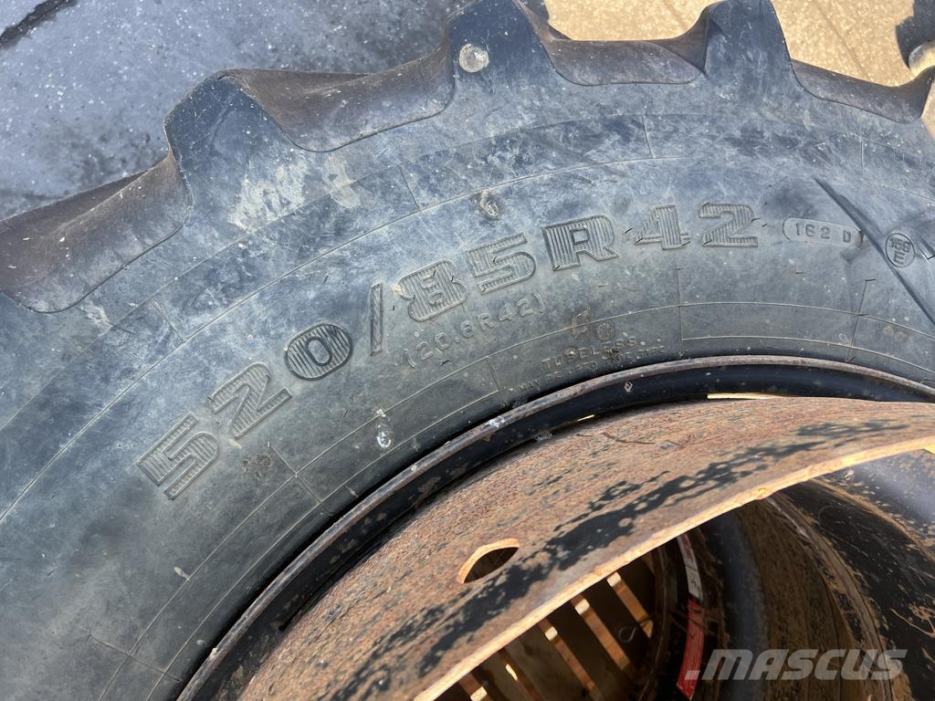 Firestone 520/85R42 Tekerlekler