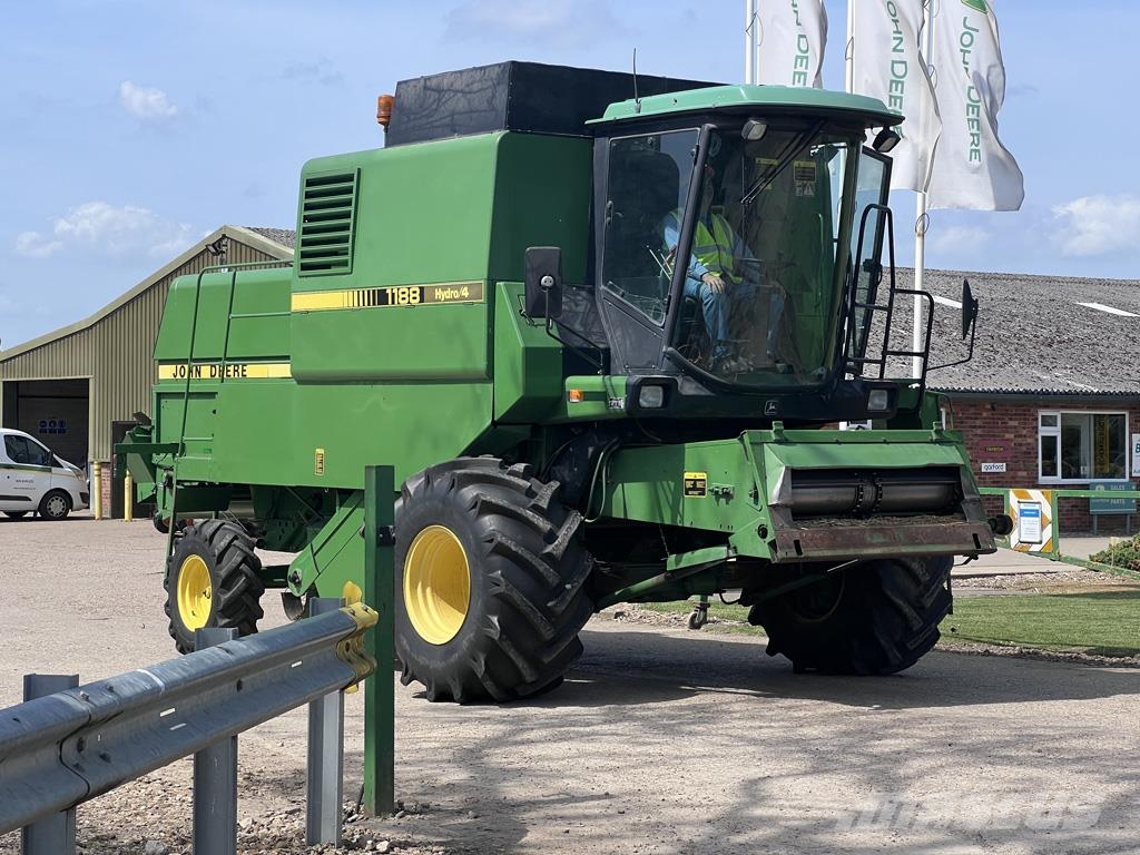 John Deere 1188 COMBINE Зернозбиральні комбайни