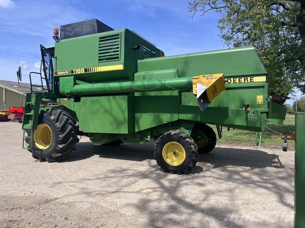 John Deere 1188 COMBINE Зернозбиральні комбайни