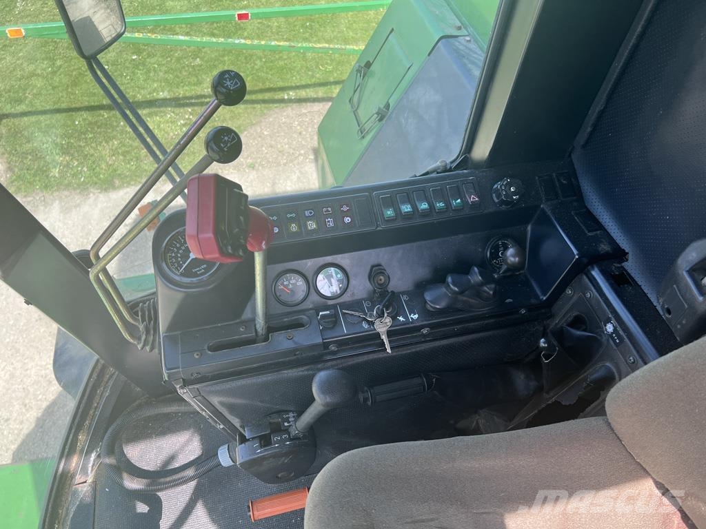 John Deere 1188 COMBINE Зернозбиральні комбайни