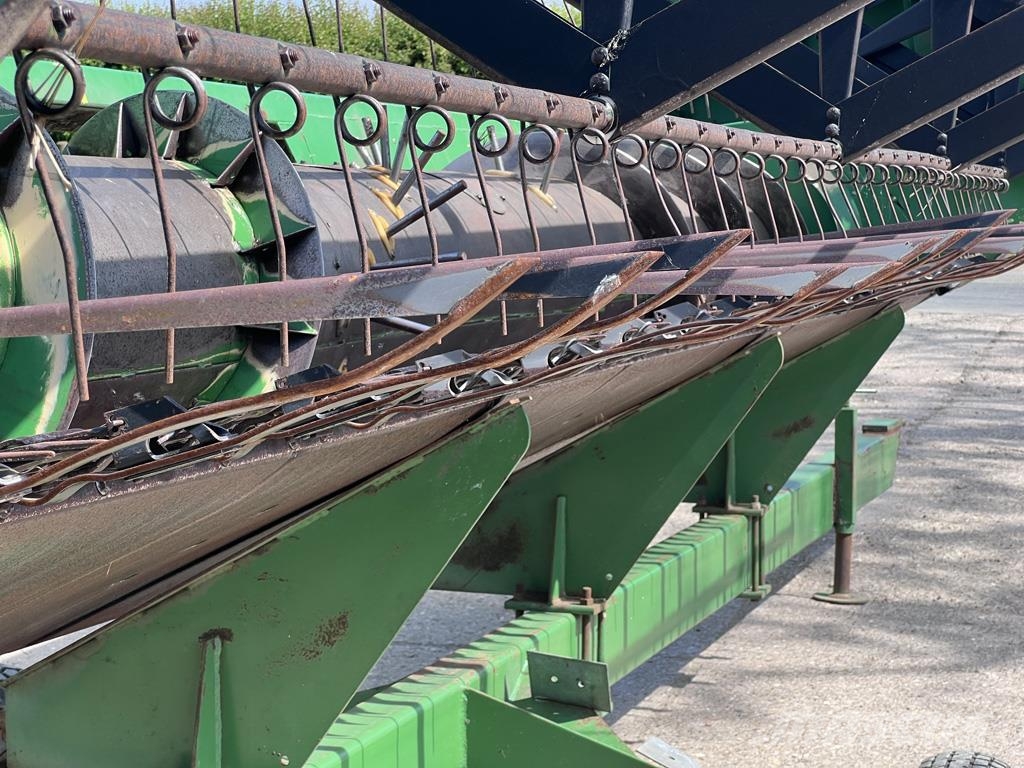 John Deere 1188 COMBINE Зернозбиральні комбайни