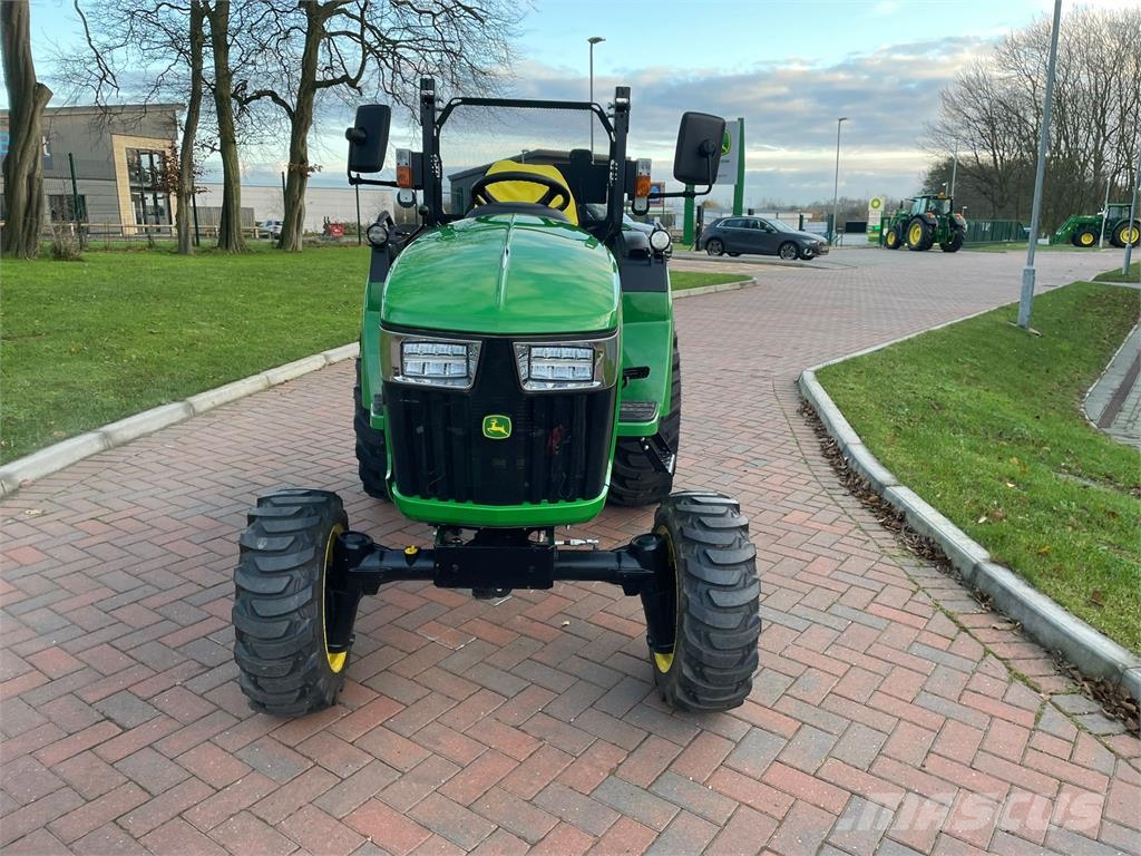 John Deere 2038R 60D 소형 트랙터