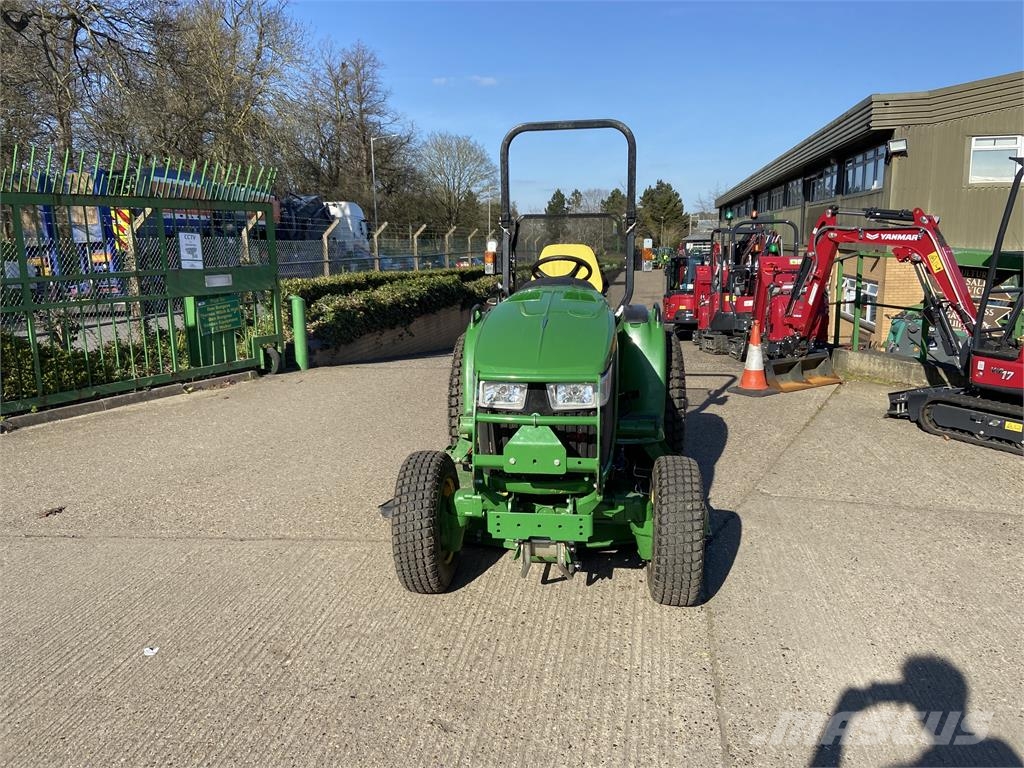 John Deere 3046R 60D Compact tractors