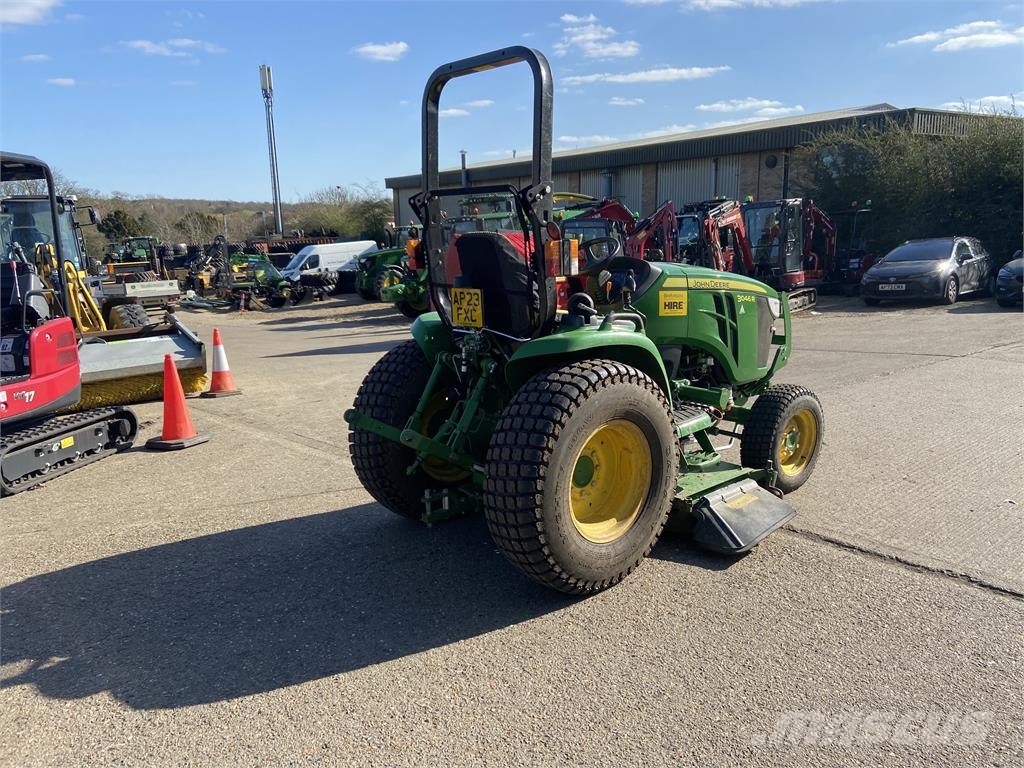 John Deere 3046R 60D Compact tractors
