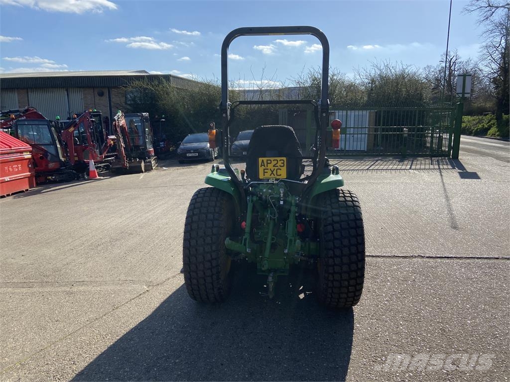 John Deere 3046R 60D Compact tractors