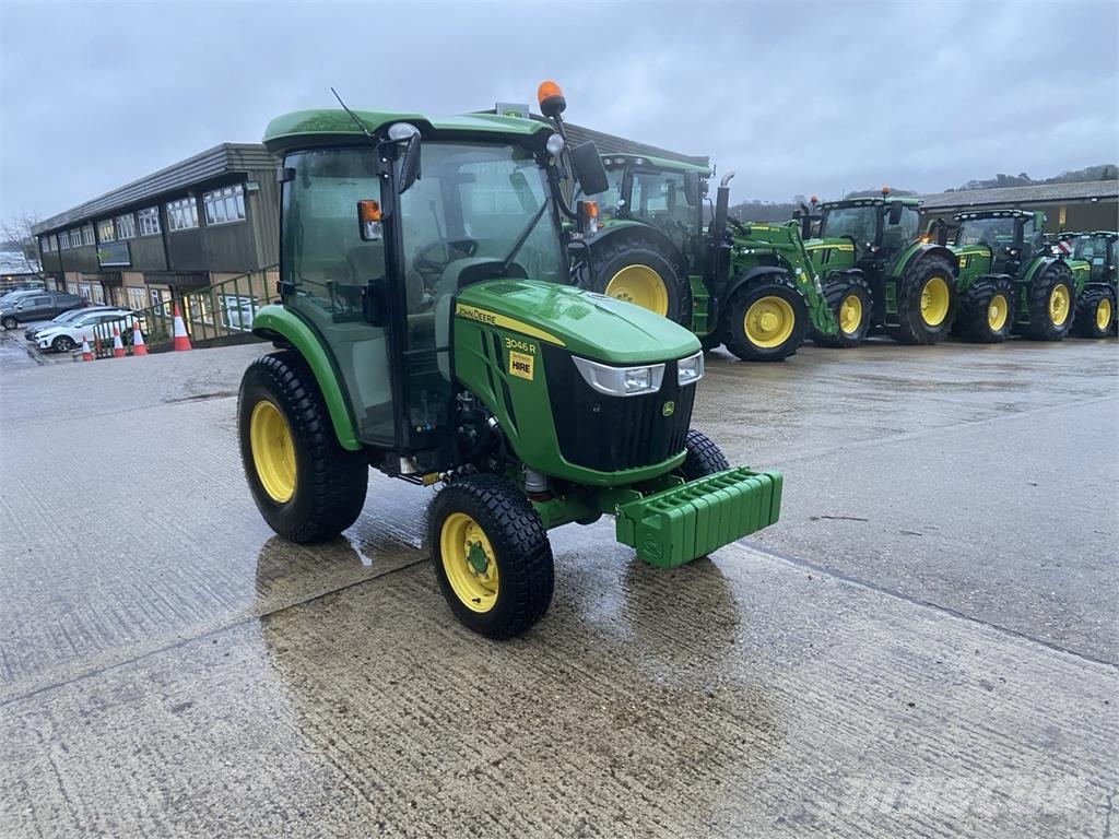 John Deere 3046R CAB Compact tractors