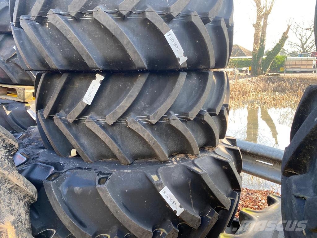John Deere 520/85R38 Ελαστικά και ζάντες