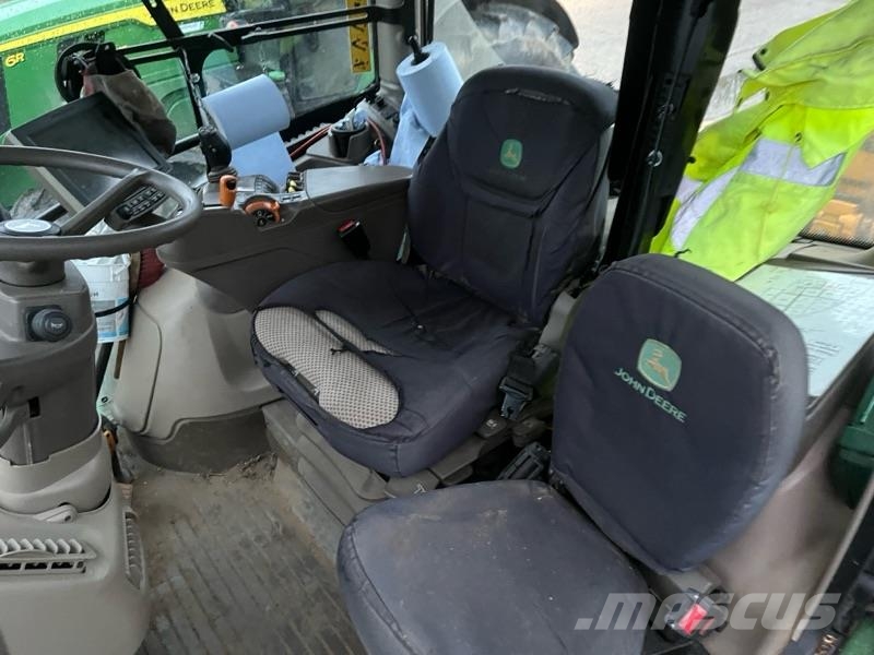 John Deere 6195R Traktori